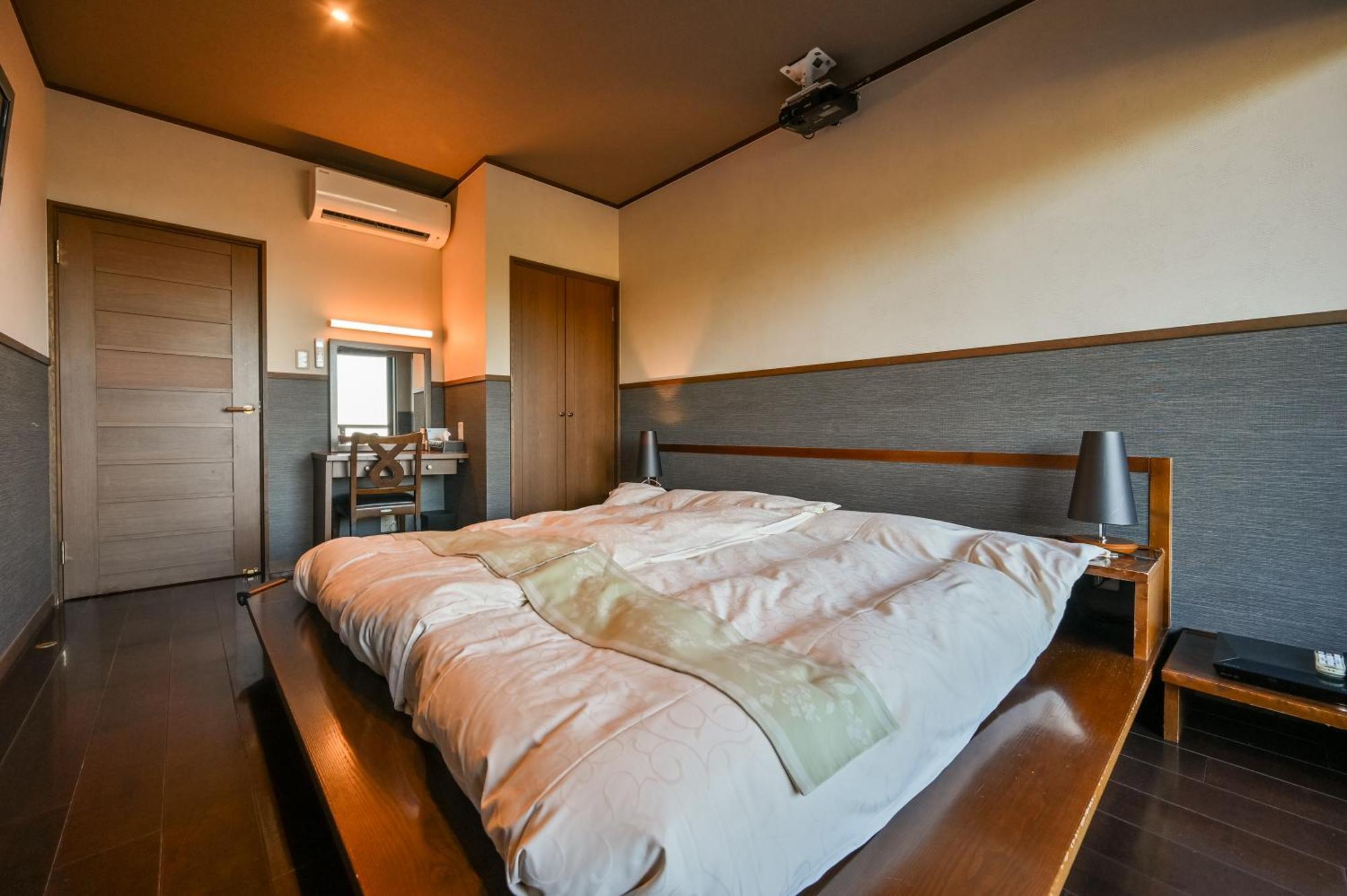 Hotel Kaze No Tani No Iori à Gamagori Extérieur photo